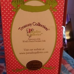 Patadise Galleries doll